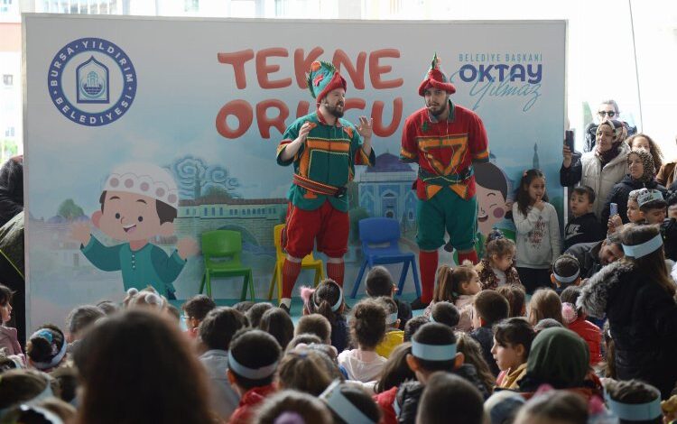 Bursa Yıldırım’da çocuklar için iftar vakti Bursa Yıldırım’da çocuklar için iftar vakti