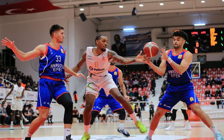 Potada Anadolu Efes üstünlüğü Potada Anadolu Efes üstünlüğü