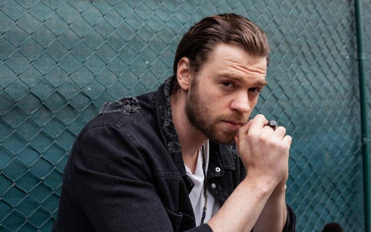 Louis Stotesbery’den ‘Okyanuslarda’