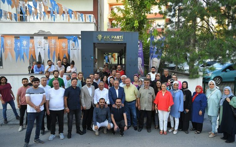 ERÜ Spor Bilimleri’nde mezuniyet coşkusu