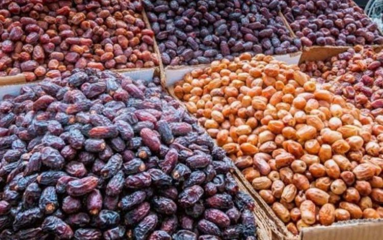Bursa’da hurma ağız tatlandırıyor, cep yakıyor Bursa’da hurma ağız tatlandırıyor, cep yakıyor