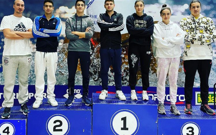 Manisalı yüzücüler Gaziantep’ten başarıyla döndü Manisalı yüzücüler Gaziantep’ten başarıyla döndü