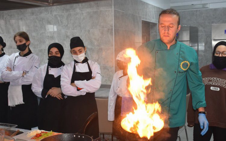 Usta şeflerden tecrübe paylaşımı