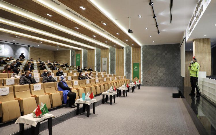 Kayseri Şeker personeline trafik eğitimi