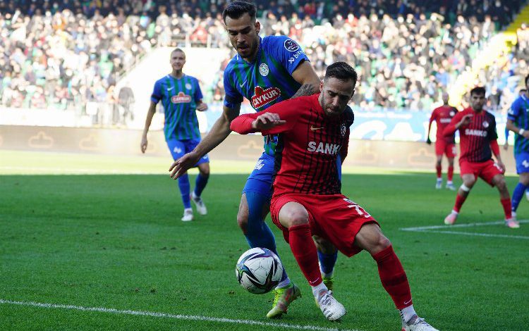 Rize’de Gaziantep güldü Rize’de Gaziantep güldü