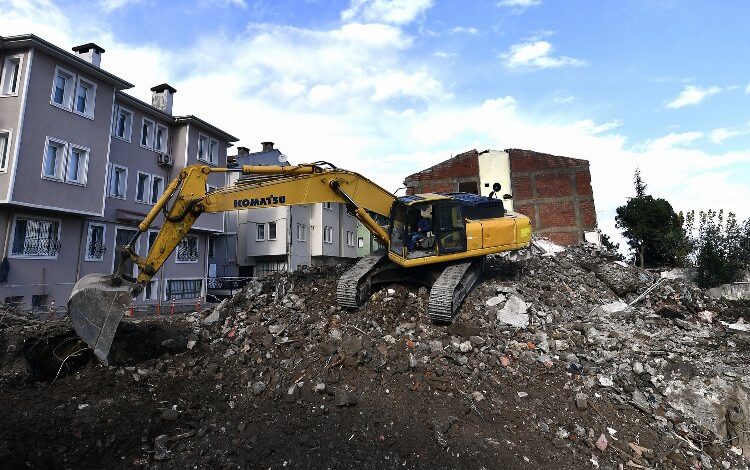 Riskli yapılar acilen dönüştürülmelidir!