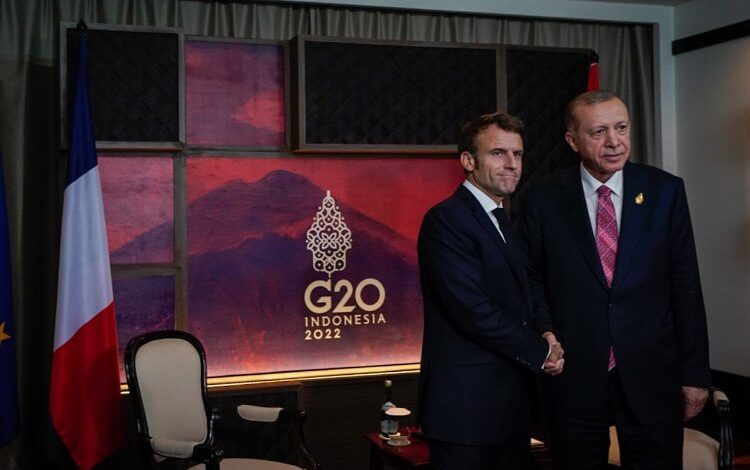Macron ve Erdoğan görüştü