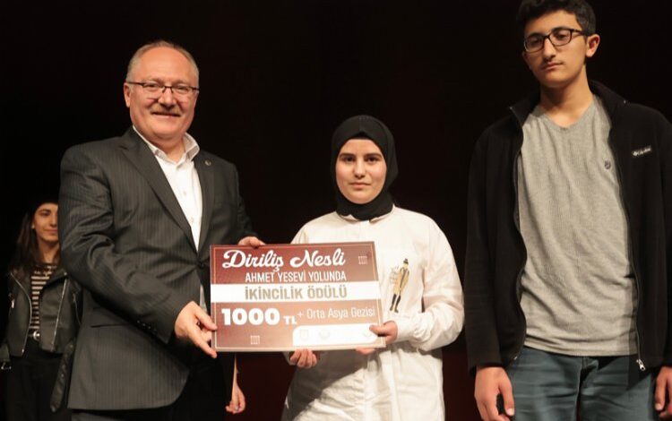 Sivas’ta öğrencilere ‘Orta Asya’ gezisi Sivas’ta öğrencilere ‘Orta Asya’ gezisi