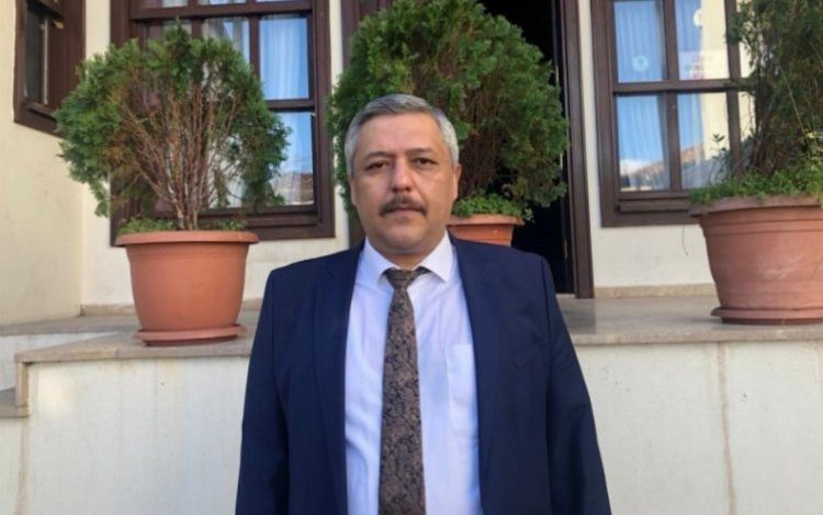 Bursa’da Erdal Kadir Dağ-Der genel başkanlığına aday: “Sorunlara çare olacağız” Bursa’da Erdal Kadir Dağ-Der genel başkanlığına aday: “Sorunlara çare olacağız”