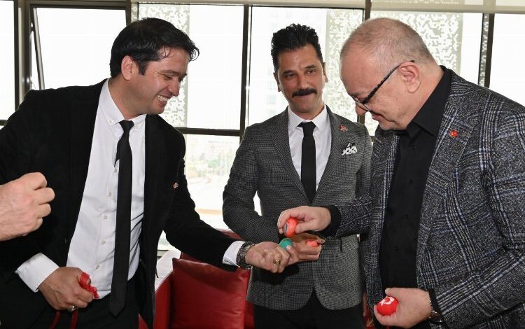 Azerbaycan Derneği’nden Başkan Ergün’e Nevruz ziyareti Azerbaycan Derneği’nden Başkan Ergün’e Nevruz ziyareti