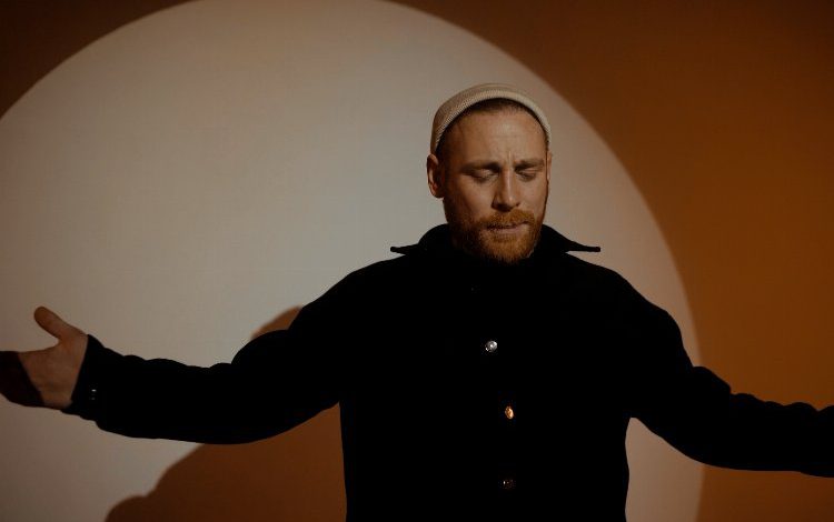 Furkan Kızılay’dan “İstanbul” şarkısı Furkan Kızılay’dan “İstanbul” şarkısı