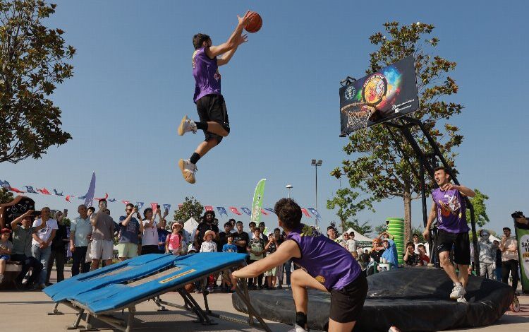 ‘Sağlıklı Yaşam’ın nabzı Bursa’da attı ‘Sağlıklı Yaşam’ın nabzı Bursa’da attı