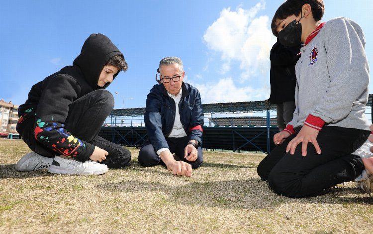 Nesiller, sokak oyunlarında buluştu