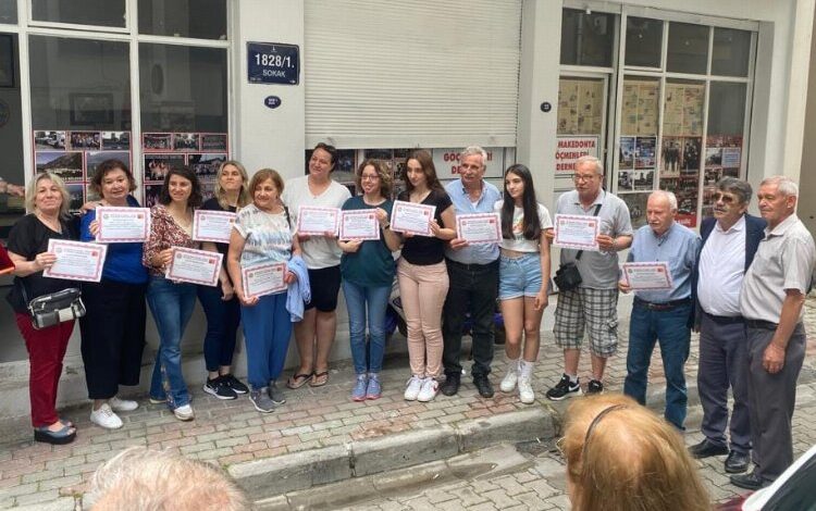 Makedonca kursiyerleri sertifikalandı Makedonca kursiyerleri sertifikalandı