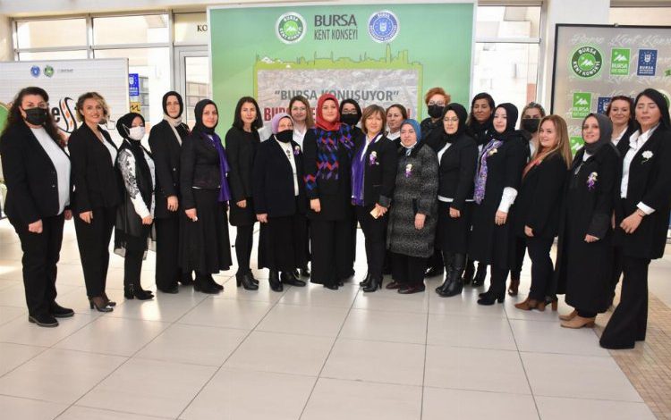 Bursa Kent Konseyi Kadın Meclisi Kocabıyık’la güven tazeledi Bursa Kent Konseyi Kadın Meclisi Kocabıyık’la güven tazeledi