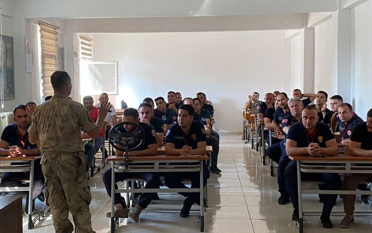 Bursa’da itfaiye personeline ‘ileri sürüş’ eğitimi Bursa’da itfaiye personeline ‘ileri sürüş’ eğitimi