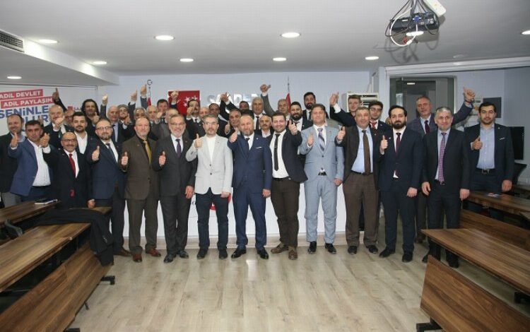 Saadet Partisi Bursa aday adaylarını tanıttı Saadet Partisi Bursa aday adaylarını tanıttı