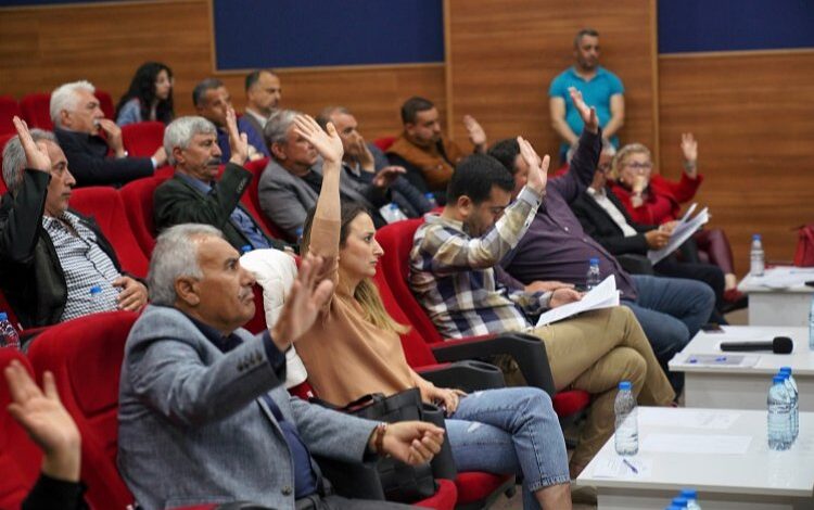 Aliağa Engelliler Derneği’ne destek