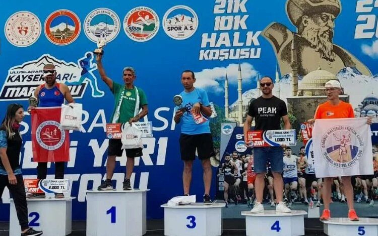 Manisalı atlet Kayseri kürsüsünde