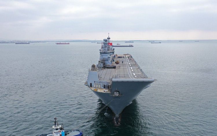 SİHA’lı TCG Anadolu denize açıldı