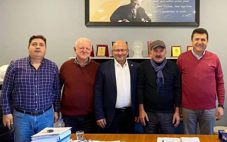 İYİ Partili Saatçi ilçe gezilerine başladı