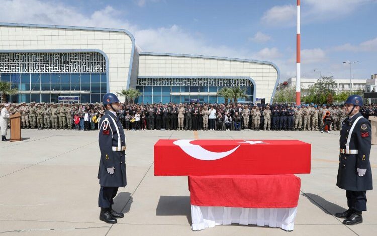 Şehit Jandarma Mehmet Gündüz dualarla uğurlandı Şehit Jandarma Mehmet Gündüz dualarla uğurlandı