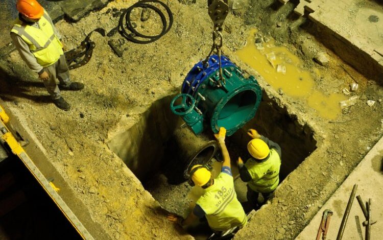 Konya Büyükşehir’den eş zamanlı ‘vana’ operasyonu Konya Büyükşehir’den eş zamanlı ‘vana’ operasyonu