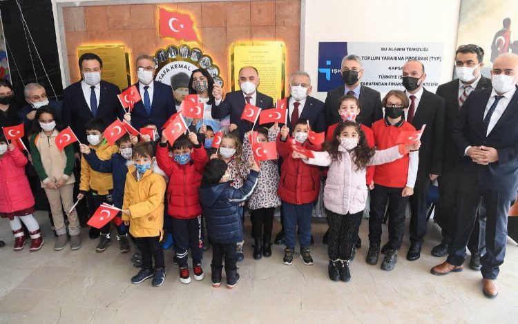 Kayseri’de karne heyecanı Kayseri’de karne heyecanı