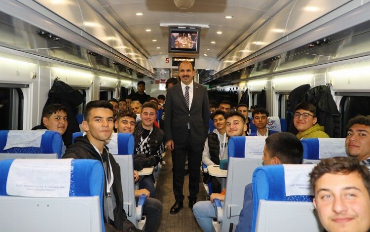 Konya Büyükşehir öğrencileri ecdatla buluşturuyor Konya Büyükşehir öğrencileri ecdatla buluşturuyor