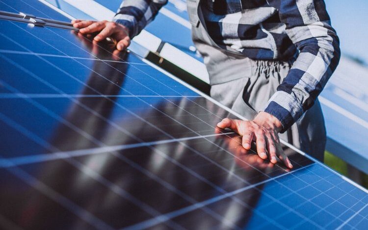 Güneş panelinde hedef dünya ikinciliği