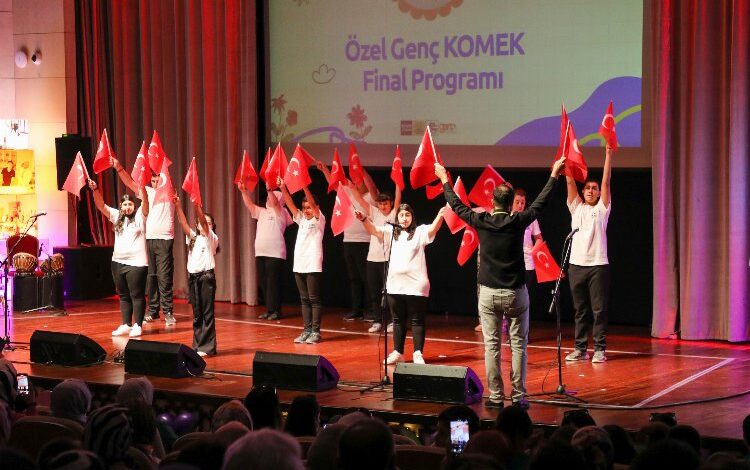 Konya’da en özel KOMEK’lere muhteşem kapanış Konya’da en özel KOMEK’lere muhteşem kapanış