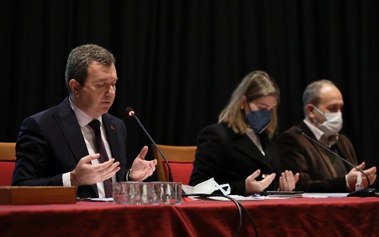 ‘İzmir Bergama’da gelirlerimizi arttırmaya çalışıyoruz’