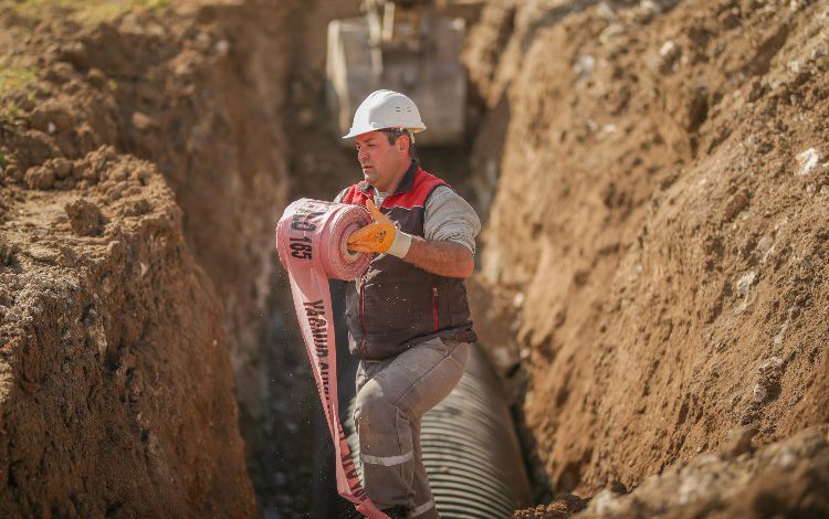 Kütahya’da yağmur suyu hattı çalışmaları devam ediyor