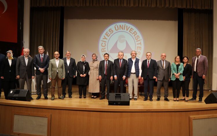 ERÜ’de Milli Mücadele konferansı