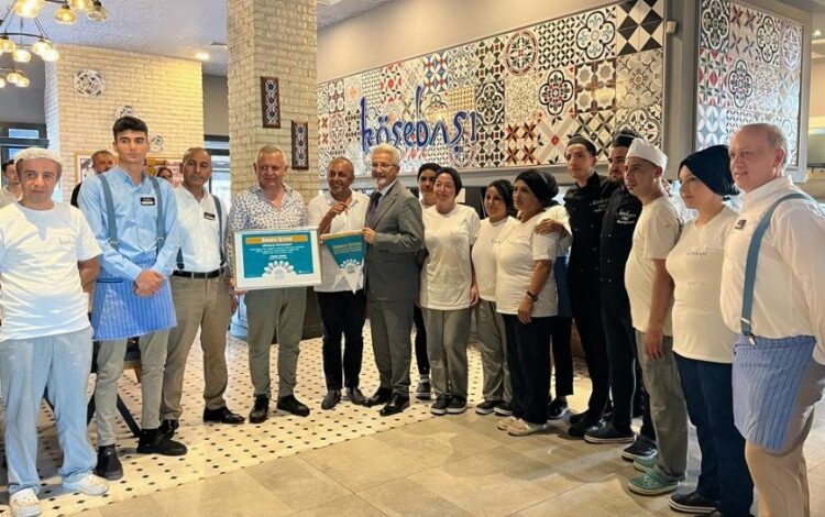 Bursa Nilüfer’de ‘Köşebaşı’na örnek işyeri tescili Bursa Nilüfer’de ‘Köşebaşı’na örnek işyeri tescili