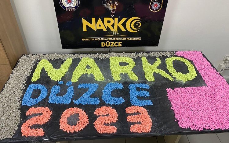 Düzce’de 34 bin 589 uyuşturucu hap ile yakalandı Düzce’de 34 bin 589 uyuşturucu hap ile yakalandı