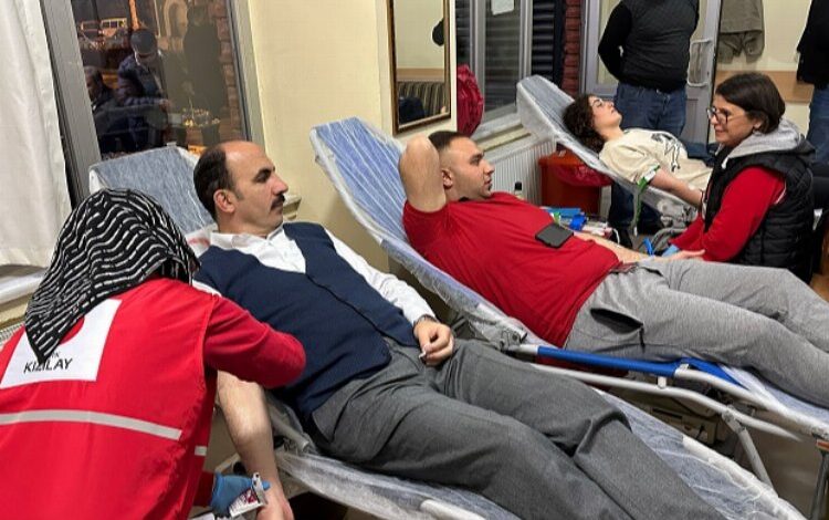 Uğur İbrahim Altay’dan kan bağışı çağrısı
