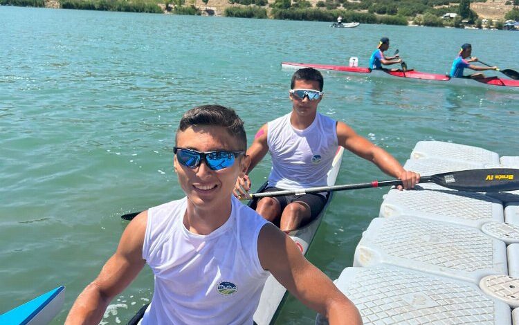 Sakarya kano takımı şampiyonaya damga vurdu Sakarya kano takımı şampiyonaya damga vurdu