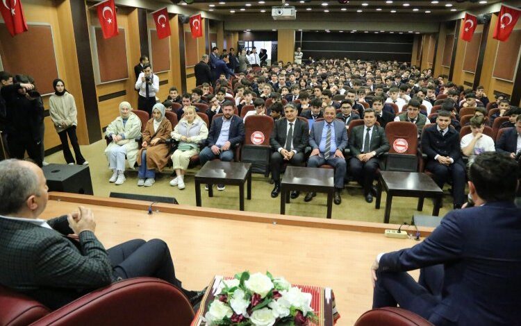 Rize’de Başkan Metin gençlerle buluşuyor Rize’de Başkan Metin gençlerle buluşuyor