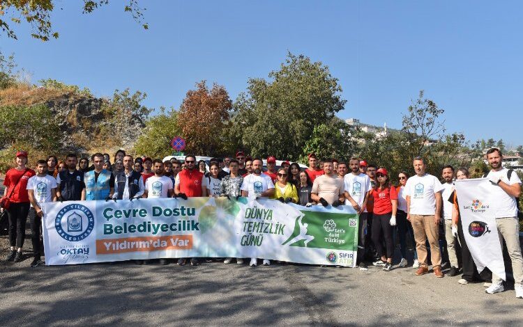 Bursa Yıldırım’da 1 ton atık toplandı Bursa Yıldırım’da 1 ton atık toplandı