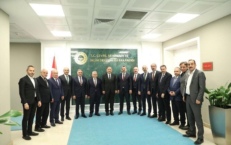 Memduh Büyükkılıç’tan Bakan Özhaseki’ye ziyaret Memduh Büyükkılıç’tan Bakan Özhaseki’ye ziyaret