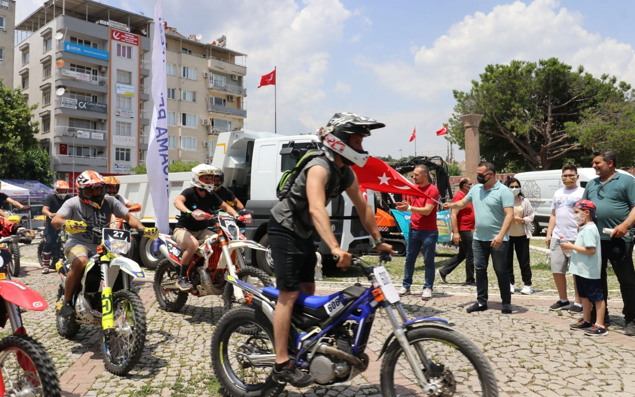 Süper Enduro Şampiyonası Bergama’da start aldı