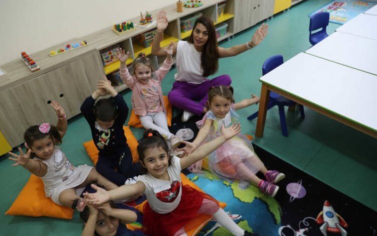 Büyükşehir Güzeloba kreşinde eğitim başladı