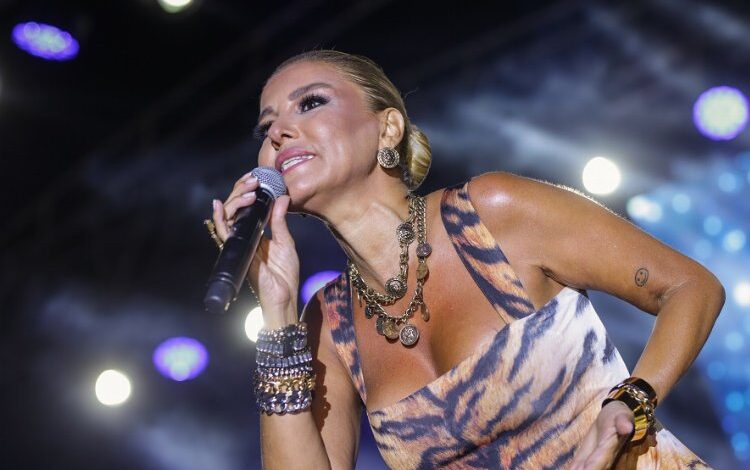 Kütahya Fuarı’na Gülben Ergen’li final Kütahya Fuarı’na Gülben Ergen’li final