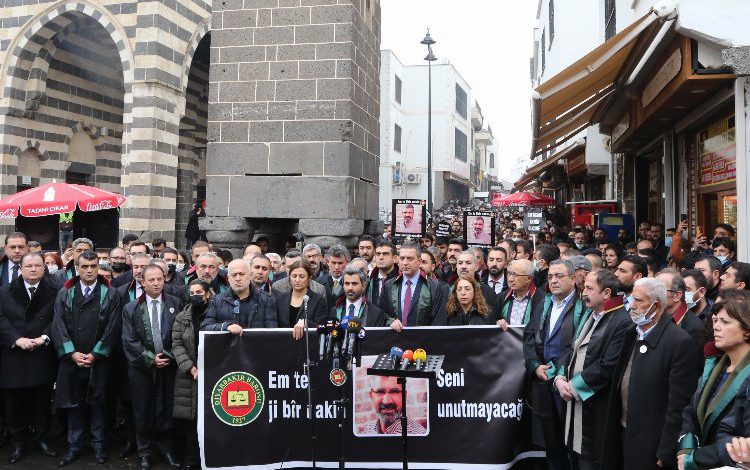 Tahir Elçi ölümünün altıncı yılında Diyarbakır’da anıldı Tahir Elçi ölümünün altıncı yılında Diyarbakır’da anıldı