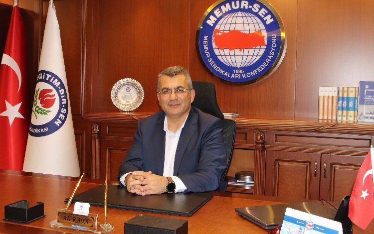 ‘Millî vicdanın sesi Mehmet Akif Ersoy’u rahmetle anıyoruz’