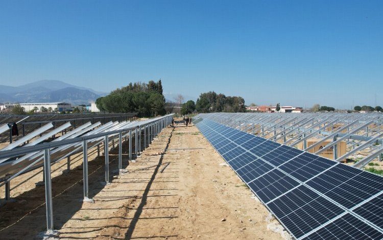 Alaşehir GES’te panel montajları başladı