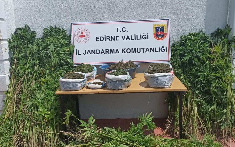 Süloğlu’nda eroin operasyonu Süloğlu’nda eroin operasyonu