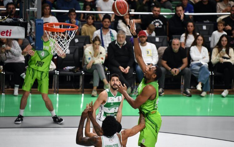 TOFAŞ galibiyet serisini 3’e çıkardı