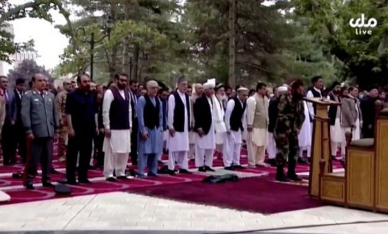 Afganistan’da bayram namazında roketli saldırı Afganistan’da bayram namazında roketli saldırı